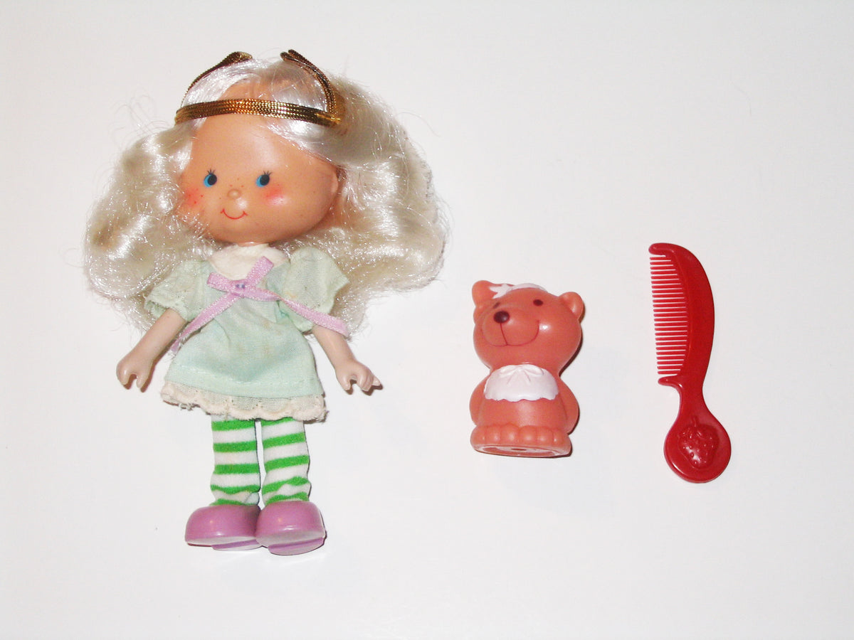 Strawberry shortcake angel cake hot sale doll