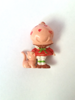 Strawberry Shortcake PVC Figure - Strawberry Shortcake with Custard Cat (1980s - Kenner)